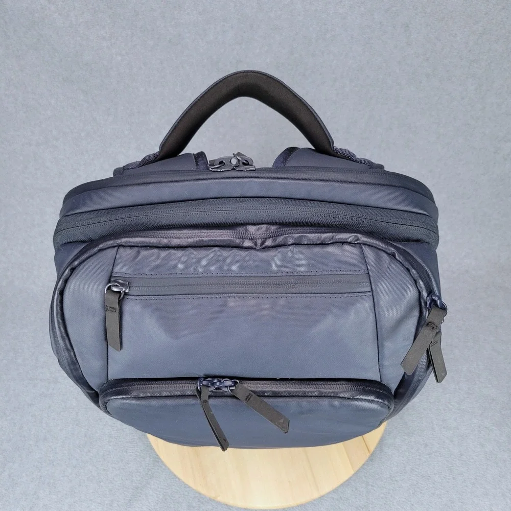 Nomatic 20L Travel Pack Backpack Unisex 20L Navy Blue Water Resistant Techwear